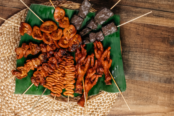 Dumplings, Espetinhos e Muito Mais: A Experiência da Comida de Rua na Austrália